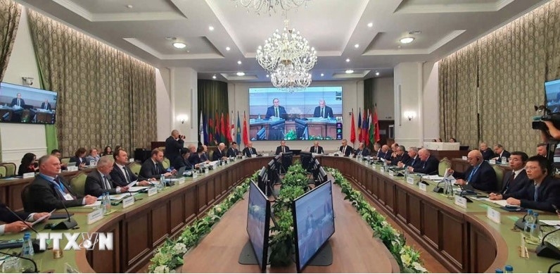 Vietnam promotes global strategic tech through fundamental research